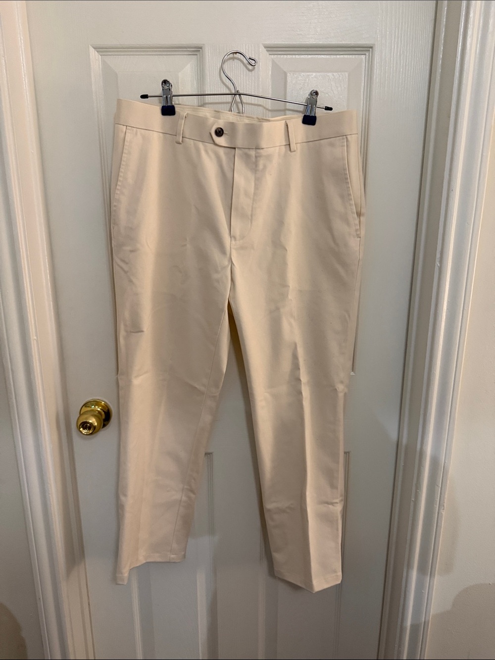 Charles Tyrwhitt Slim Chinos in Cream